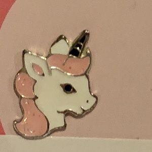 NWT Sterling Silver Unicorn Stud Earrings
